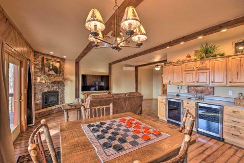Murphy Cabin With Mountain Views And Fire Pits!