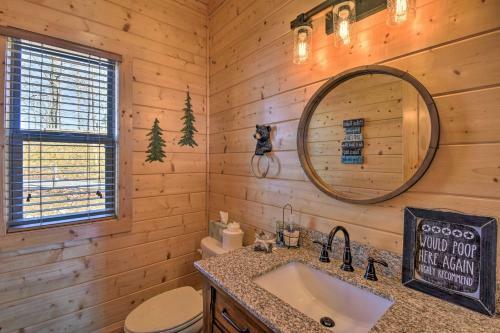 Private Luxury Cabin With Long Range Mtn Views!