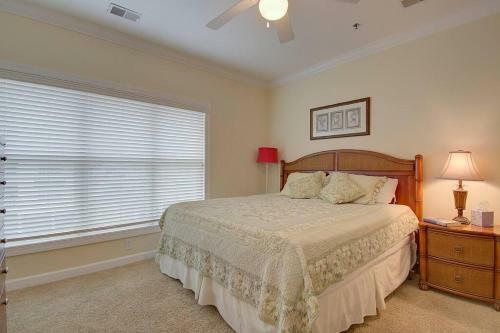 Oceanview 4br/4ba Condo, Steps To Beach/pool
