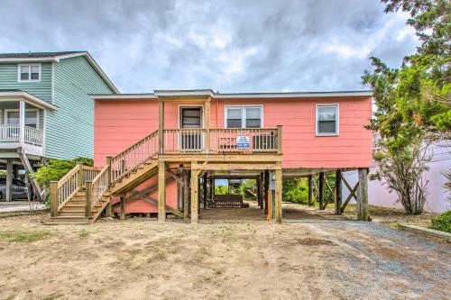 Rustic Beachfront Cottage With Deck And Boardwalk