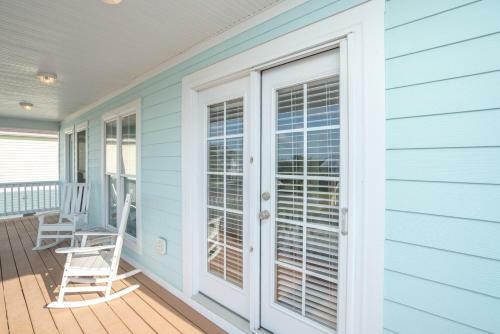 Oki's 4th Row Ocean View Home With Private Pool And Spa!