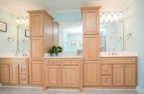 Oki's 4th Row Ocean View Home With Private Pool And Spa!