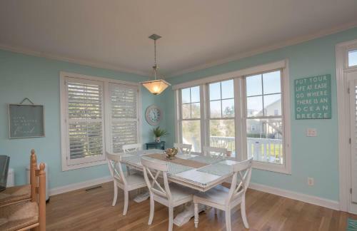 Oki's 4th Row Ocean View Home With Private Pool And Spa!