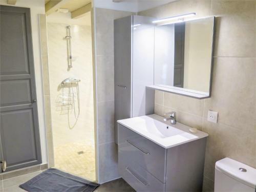 Holiday Home La Grange De Lacayr�de