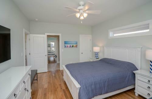 A Magical Setting With Ocean And Marsh Views!