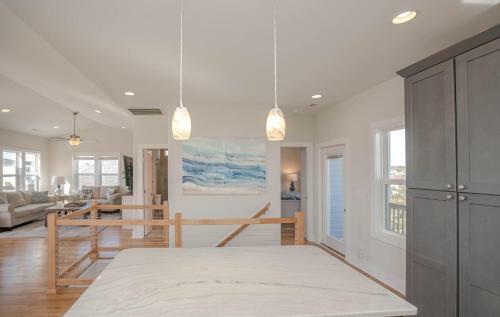 A Magical Setting With Ocean And Marsh Views!