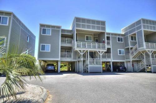 Oak Island Beach Villa 203-amazing View