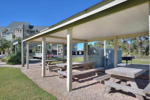 Oak Island Beach Villa 1210