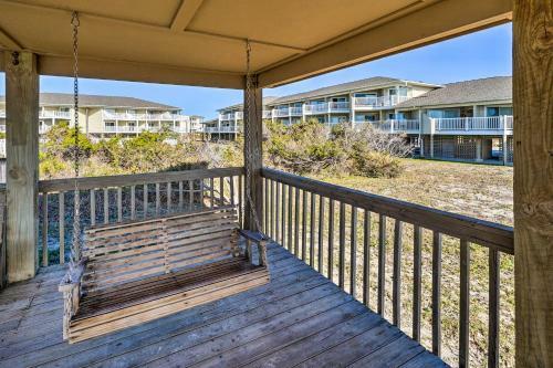Apartamento Oak Island Beachfront Condo With Community Pool
