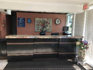 Hotel Rodeway Inn At Fort Lee