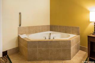 Hotel Quality Inn & Suites Montclair