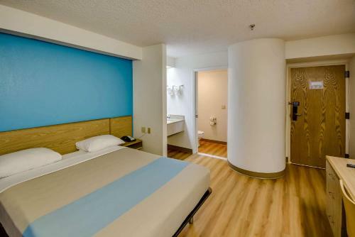 Motel 6 Katy