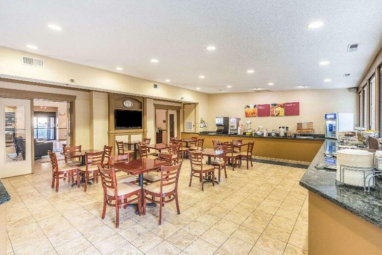 Hotel Comfort Suites Chesapeake