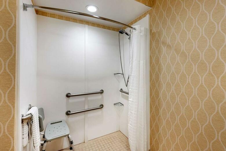 Hotel Comfort Suites Chesapeake