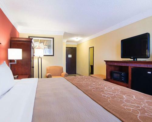 Hotel Comfort Inn & Suites West