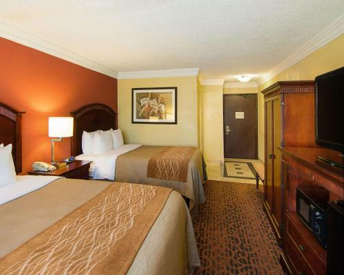 Hotel Comfort Inn & Suites West