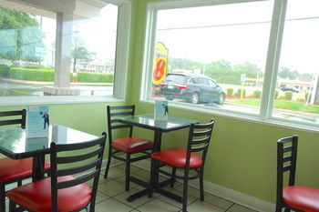 Motel Super 8 Chesapeake