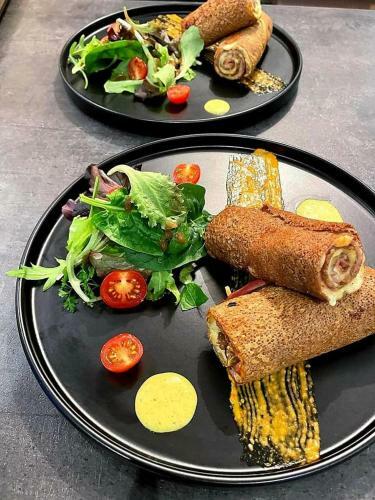 Maison Bretonne � La Campagne, Proche Quimper