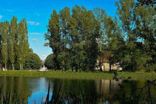 Hostal Chambres D'h�tes Ou Gites Les Dameraudes Gien Langesse
