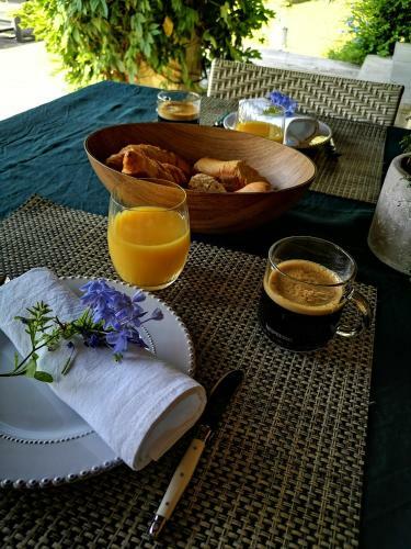 Hostal L'esquiro�