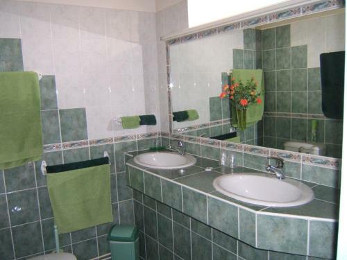 Bed & Breakfast Chambres D?h�tes Lou Jassou