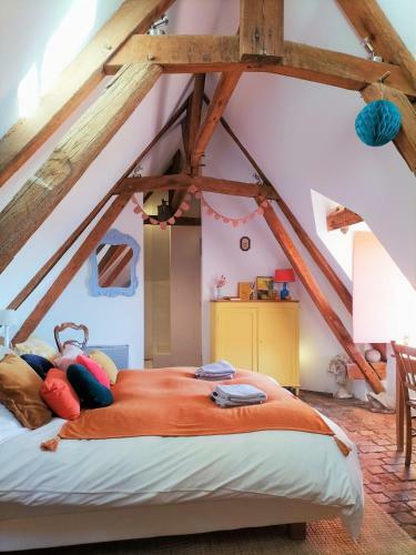Maison S�raphine - Guest House - Bed And Breakfast
