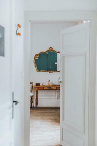 Maison S�raphine - Guest House - Bed And Breakfast