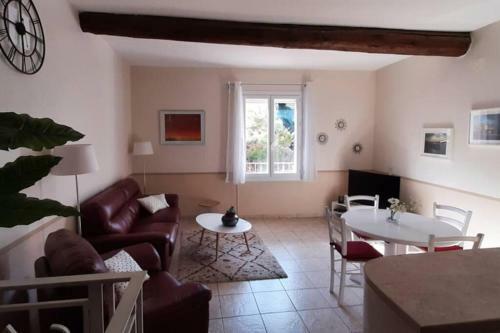 Maison De Village 60m2 Pratique Et Confortable