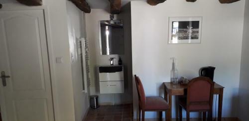 Hostal Au Fabuleux Festin