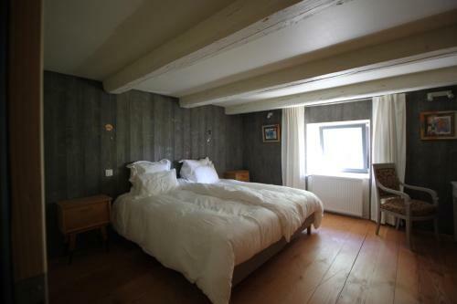 Bed & Breakfast La Colline Du Baa - Maison D'h�tes D'exception