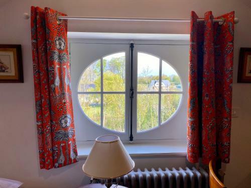 Hostal Manoir De L'oiseli�re