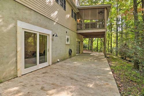 Hilltop Hideaway With Pool Table Near Hiking!