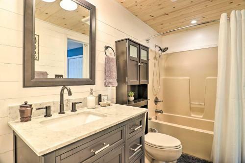 Sapphire Valley Cabin With Private Mtn Views!