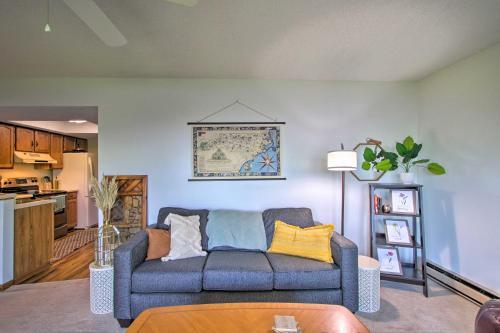 Apartamento Updated Mtn-view Condo Steps To Otter Falls!