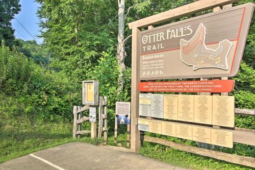 Apartamento Updated Mtn-view Condo Steps To Otter Falls!