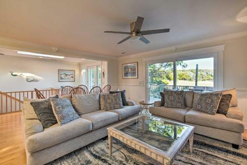 Island House Fire Pit, Golf Carts And 3 Decks!