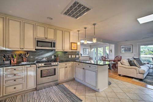 Island House Fire Pit, Golf Carts And 3 Decks!
