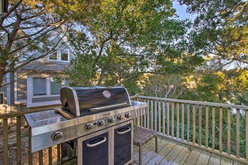 Island House Fire Pit, Golf Carts And 3 Decks!