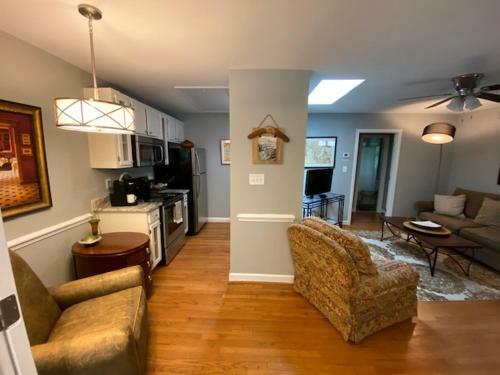 Apartamento Cute Condo Close To Downtown