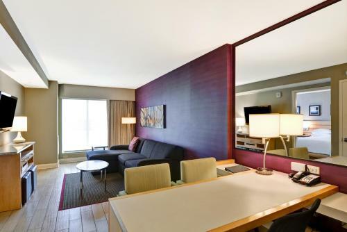 Hotel Embassy Suites Raleigh - Durham Airport/ Brier Creek
