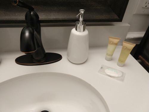 Apartamento Sweet Suite In Central Raleigh