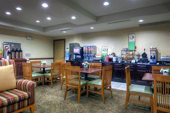 Posada Country Inn & Suites Petersburg