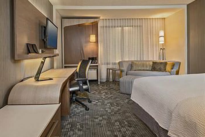 Hotel Courtyard By Marriott Houston North/shenandoah