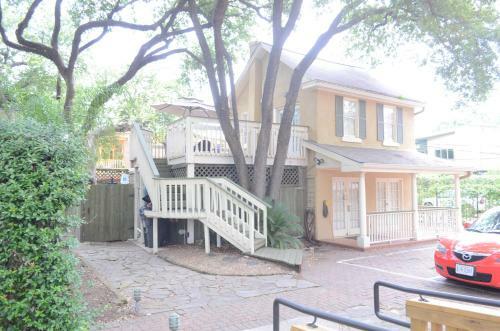 Hi - Houston The Morty Rich Hostel