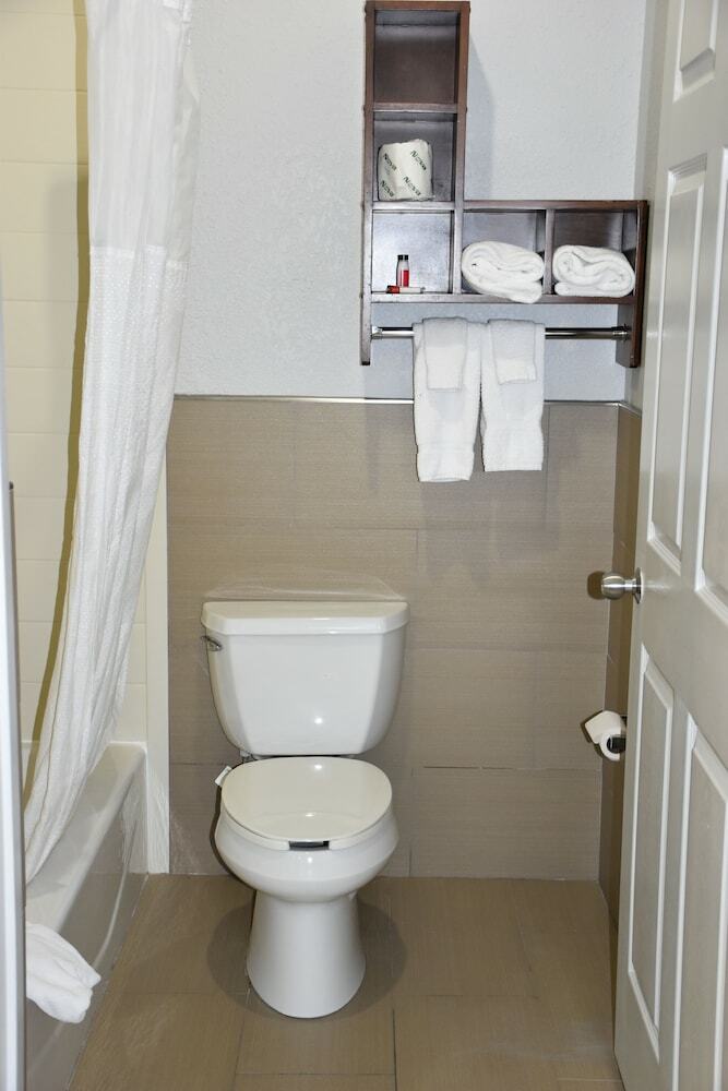 Motel Super 8 Houston Hobby Airport South