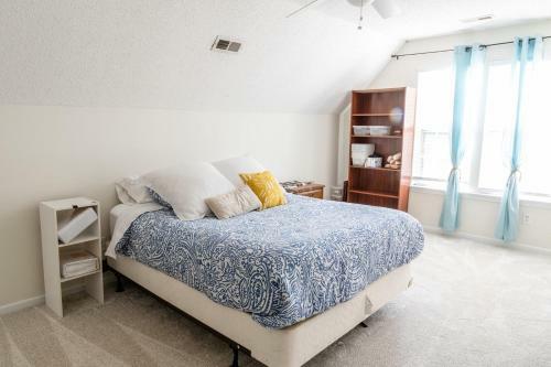 University Escape With Hot Tub And Fire Pit