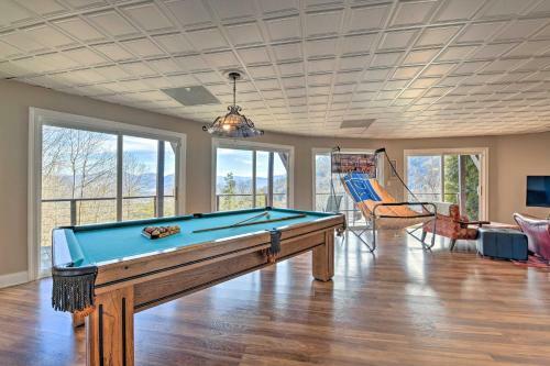 Scenic Pet-friendly House With Private Hot Tub!