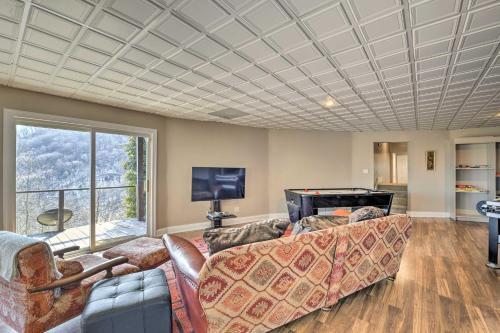 Scenic Pet-friendly House With Private Hot Tub!