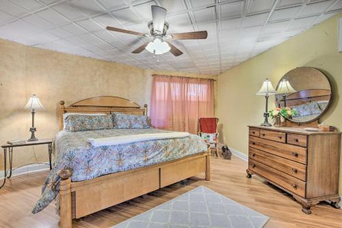 Scenic Pet-friendly House With Private Hot Tub!