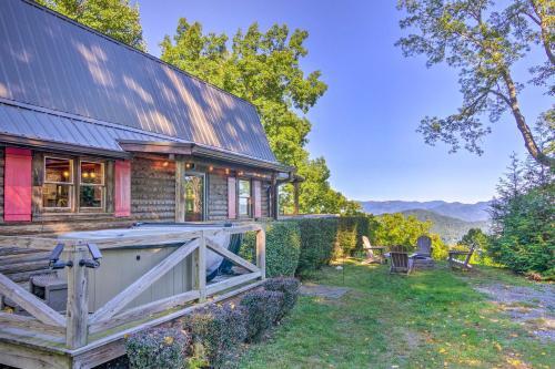 Waynesville Cabin With Hot Tub And Mountain Views
